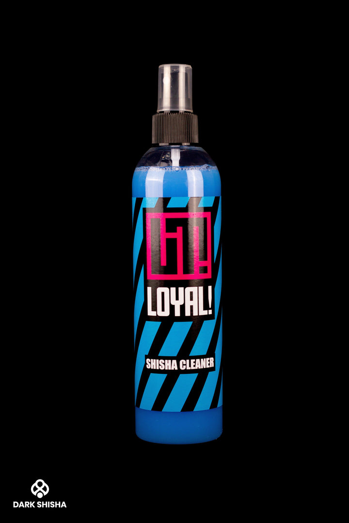 Flacone di detergente spray per narghilè “Loyal Shisha Cleaner” da 300ml, ideale per la pulizia completa dell’ampolla, della colonna di fumo e altre parti del narghilè, rimuovendo residui e odori sgradevoli.