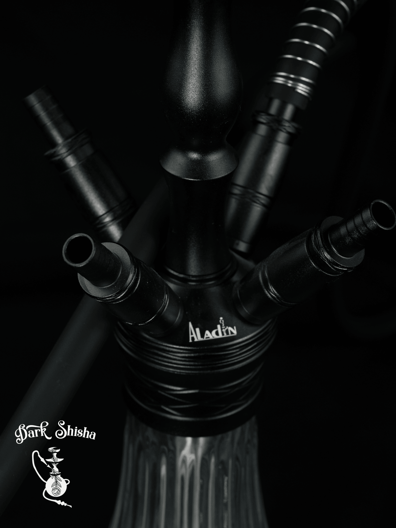 Shisha Aladin Alux M8 Nero - Narghilè da 58 cm con colonna in alluminio, inclusi set di tubo in silicone, testa camino e diffusore regolabile.